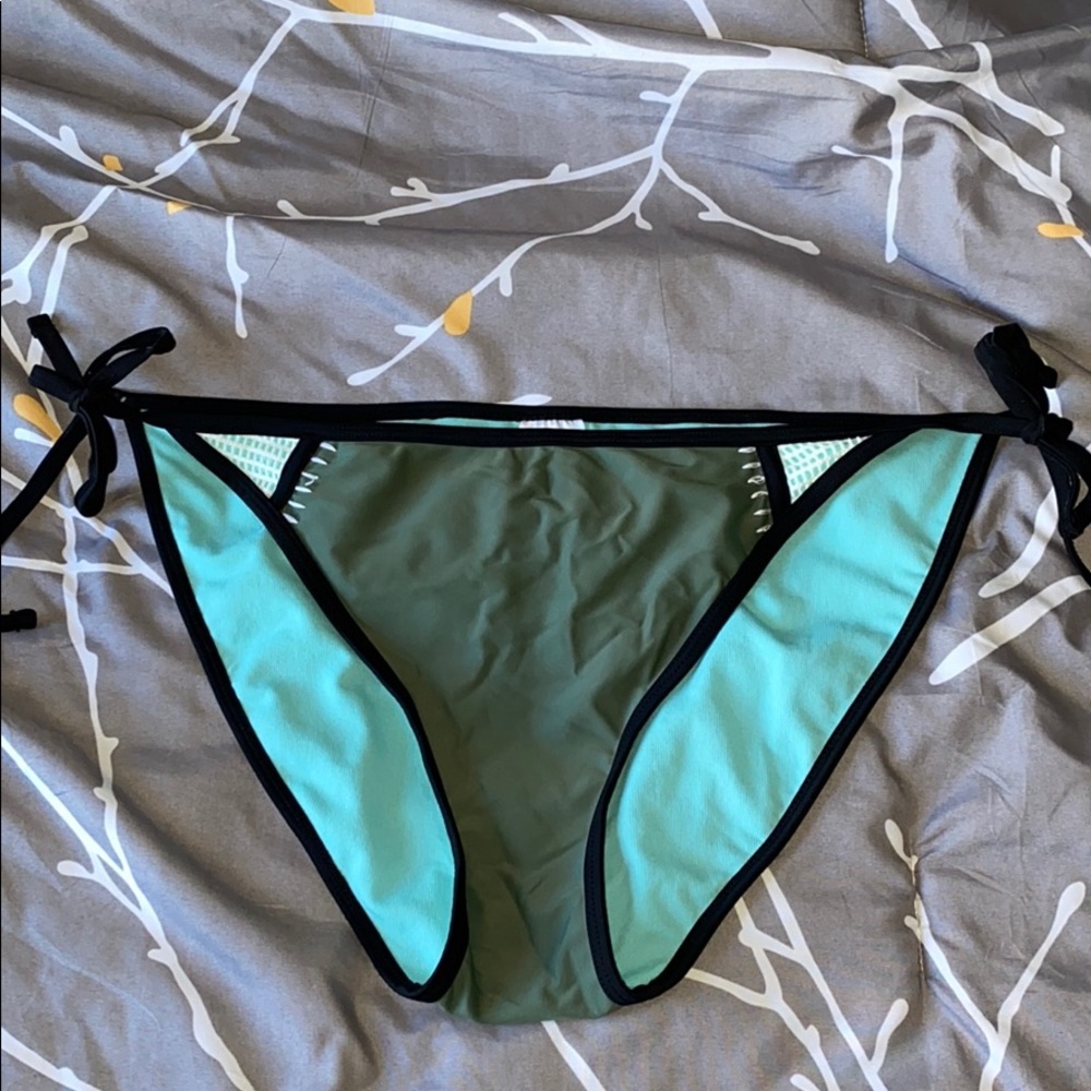 Tie side bikini bottoms!